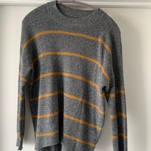 American Eagle Jegging Fit sweater